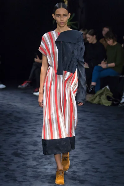 Look 51